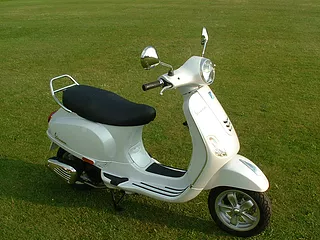 Vespa VXL